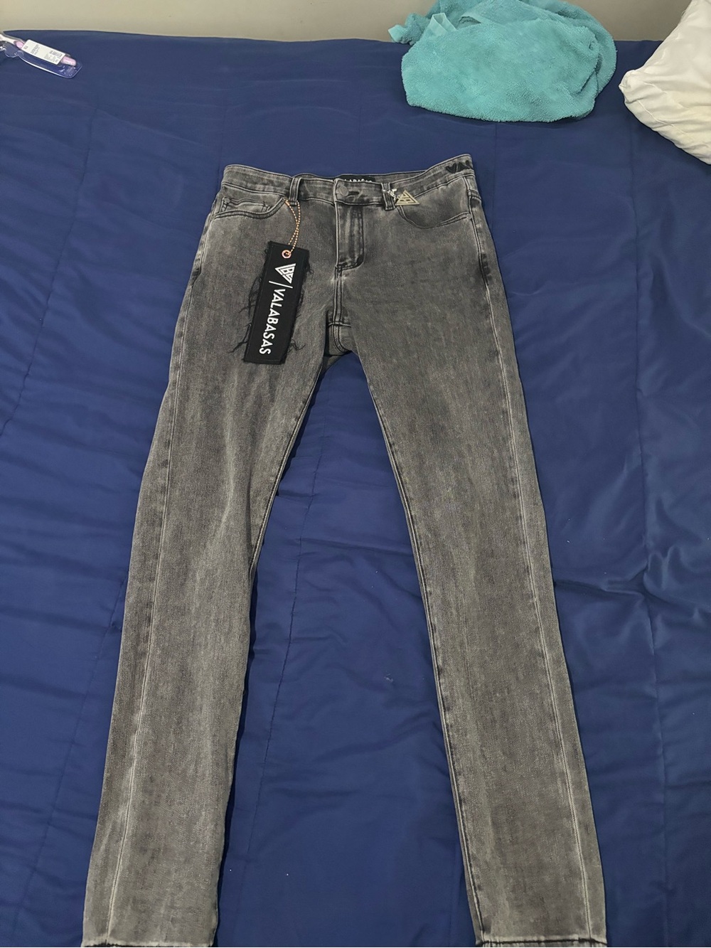 Valabasas Men's Skinny Jeans in Washed Grey